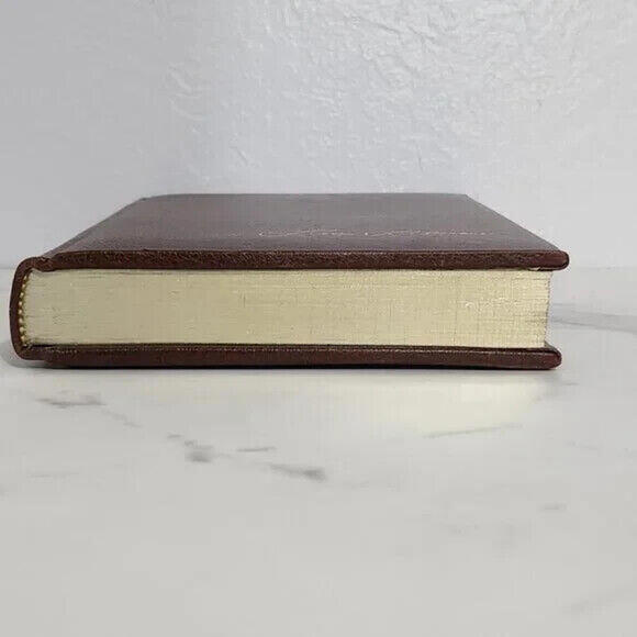 3/$25 Reilly's Luck Louis L'Amour Leatherette Book Gold Edge Western Novel - Picture 6 of 8